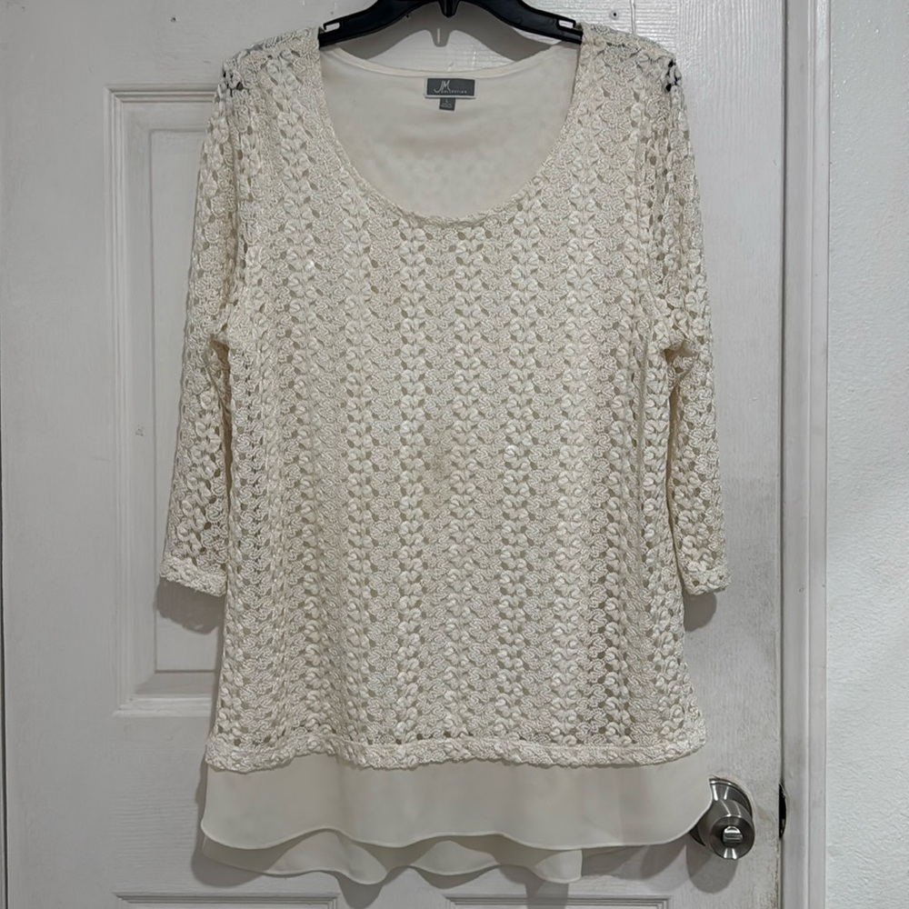 JM Collection White Lace Top 3/4 Sleeves- Size Large